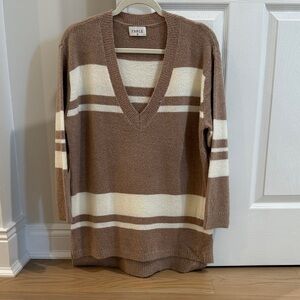 Fable Women's V-Neck Sweater in Beige and Cream